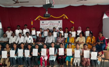 ಸರಕಾರಿ ಕಾಲೇಜಿನಲ್ಲಿ ಕಲಿತರೆ ಏನು ಲಾಭ? ಎಂದು ಕೇಳುವವರಿಗೆ ಈ ಕಾರ್ಯಕ್ರಮವೇ ಉತ್ತರ.ಡಾ,ಮಹಾಂತಗೌಡ ಪಾಟೀಲ್. ( ನೀವು ಸಾಧನೆ ಮಾಡಿದರೆ ಹೆತ್ತವರಿಗಿಂತ ಹೆಚ್ಚು ಖುಷಿ ಪಡುವವರು ನಾವೇ.)