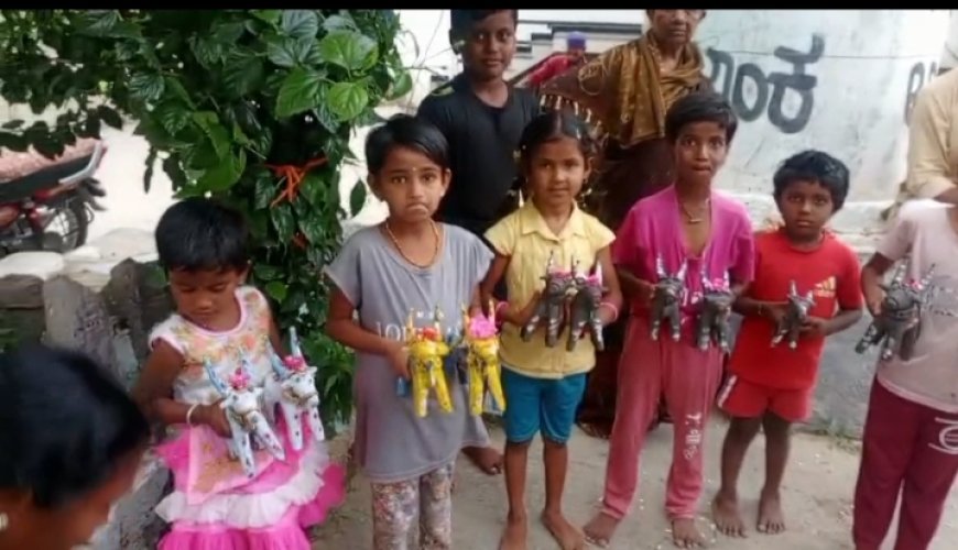 ಎಂಟೆತ್ತಿನ ಮ್ಯಾಲೊಂದು ಕುಂಟೆತ್ತು ಬಂದಾದ ಜ್ವಾಳ ನೀಡ್ರಮ್ಮೋ,,,,,,