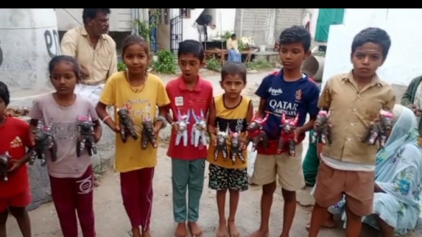 ಎಂಟೆತ್ತಿನ ಮ್ಯಾಲೊಂದು ಕುಂಟೆತ್ತು ಬಂದಾದ ಜ್ವಾಳ ನೀಡ್ರಮ್ಮೋ,,,,,,
