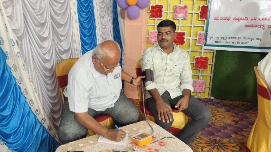 ಅಕ್ಷಾಂಬರ ಸಹಕಾರಿ ಸಂಘದ ಸಮಾಜ ಸೇವೆ ಶ್ಲಾಘನೀಯ: ಹಿರಿಯ ಪತ್ರಕರ್ತ ವೀರೇಶ್ ಸೌದ್ರಿ