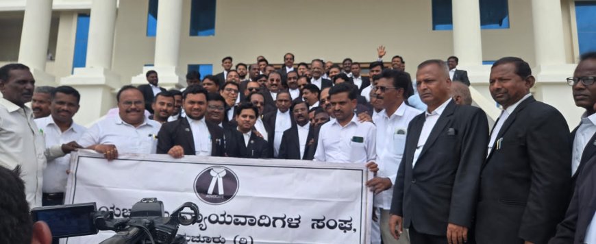 ಮುಖ್ಯ ನ್ಯಾಯಮೂರ್ತಿ ಮೇಲಿನ ದಾಳಿ ಯತ್ನಕ್ಕೆ ರಾಯಚೂರು ನ್ಯಾಯವಾದಿಗಳ ಸಂಘ ಖಂಡನೆ