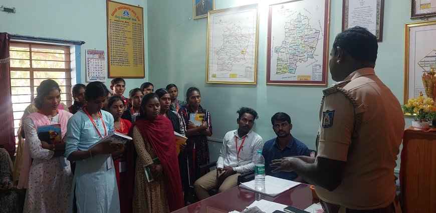 ವಿಧ್ಯಾರ್ಥಿಗಳಿಗೆ ಕಾನೂನು ಮತ್ತು ಪೋಲಿಸ್ ಇಲಾಖೆಯ ಕರ್ತವ್ಯಗಳ ಮಾಹಿತಿ