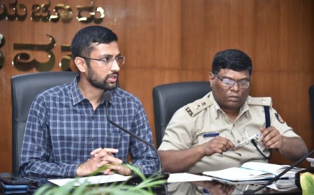 ಮರಳು ದಂಧೆ ಕಡಿವಾಣಕ್ಕೆ ಡಿಸಿ ಸೂಚನೆ||ಅಕ್ರಮದಲ್ಲಿ ಭಾಗಿಯಾದ ಅಧಿಕಾರಿ, ಸಿಬ್ಬಂದಿ ಮೇಲೆ ಎಫ್‌ಐಆರ್: ಎಚ್ಚರಿಕೆ