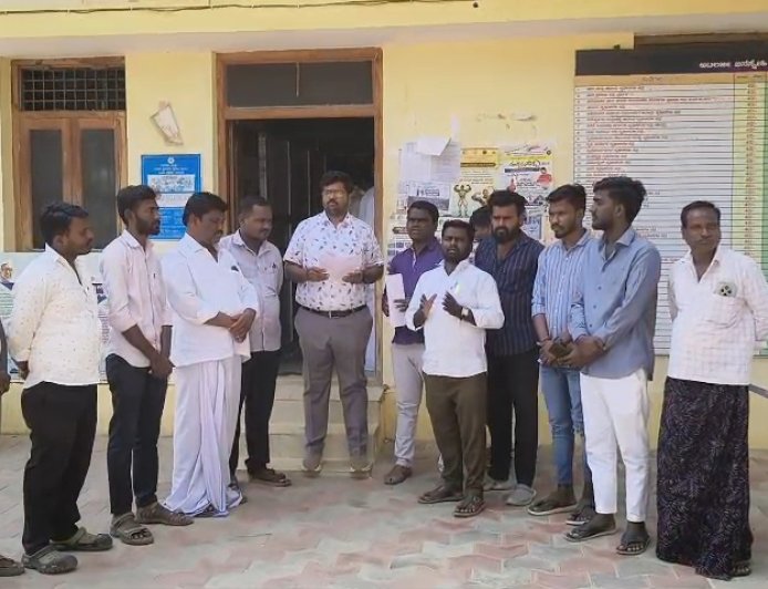 ನಿವೃತ್ತ,ಹಾಗೂ ಮೃತ ಸೈನಿಕರಿಗೆ ಕೃಷಿ ಭೂಮಿ ಮಂಜೂರು ಮಾಡುವಂತೆ ದಲಿತ ಸಂಘರ್ಷ ಸಮಿತಿ ಒತ್ತಾಯ