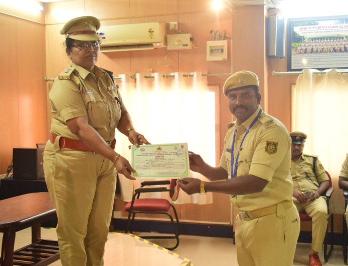 ನಿಸ್ತಂತು ಚಾಲನಾ ತರಬೇತಿ: ಮಸ್ಕಿ ಲಕ್ಷ್ಮಣ ಮಡಿವಾಳ ರವರಿಗೆ ದ್ವಿತೀಯ ಸ್ಥಾನ